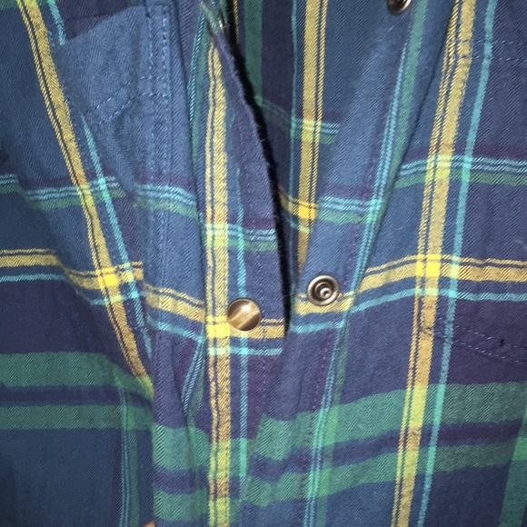 Flannel - Picture 3 of 4
